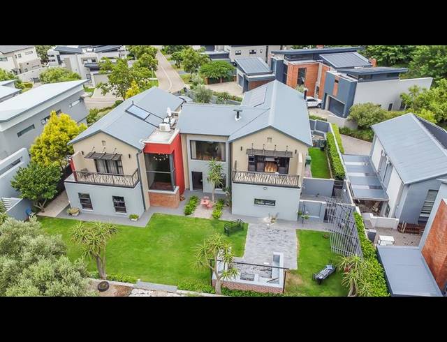 4 BEDROOM HOUSE FOR SALE IN COPPERLEAF ESTATE